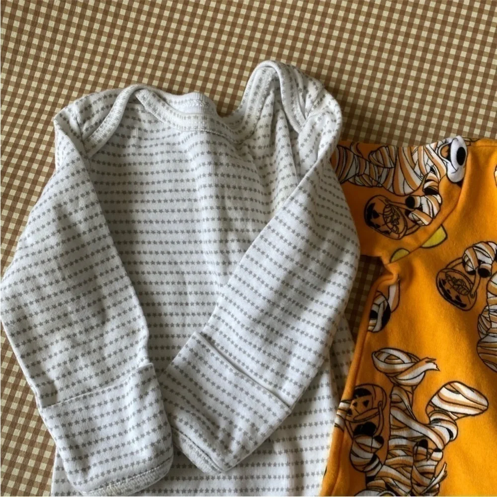 Mickey‎ Mouse Halloween footie & 2 Carter's nightgowns. 0-3 months